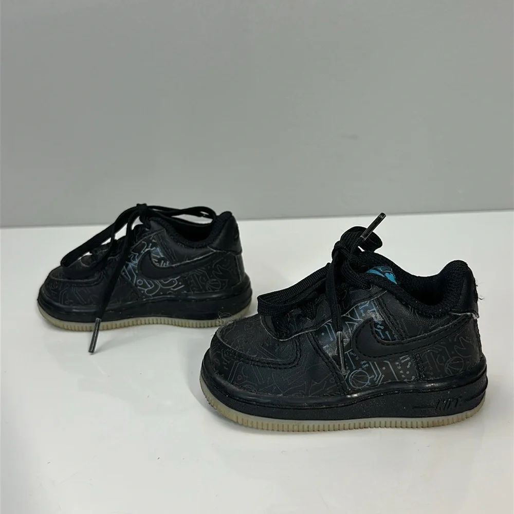 Nike Space‎ Jam Air Force 1 Sneakers Size 4C